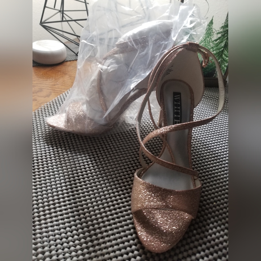 Vera Wang rose gold heels